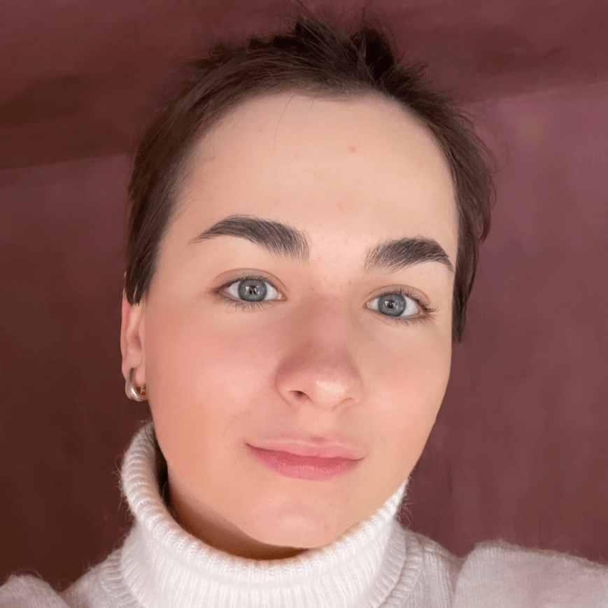 Уэзер Логвинова