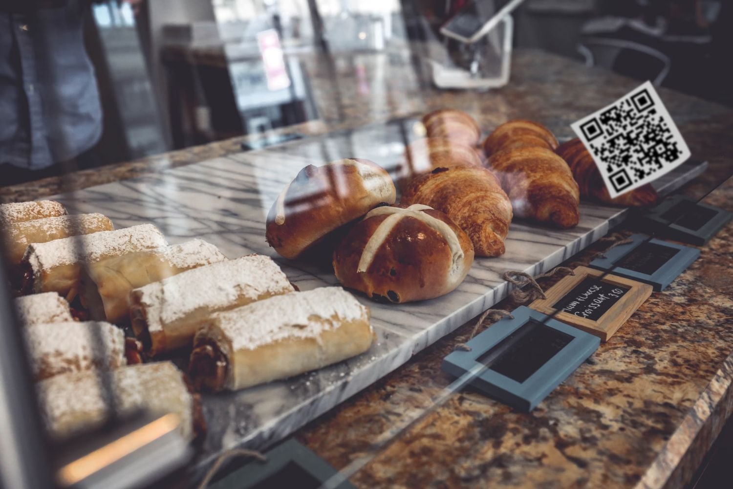 Куар-код на витрине